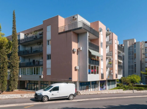 Nice Apartment in Split With 2 Bedrooms and Wifi