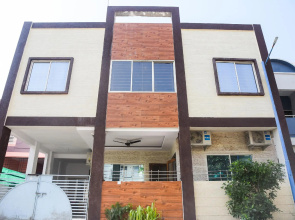 OYO 70269 Sachin Residency