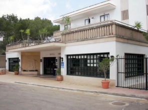Hotel Pinos Playa