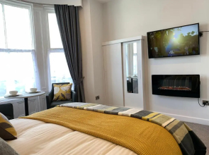Marlborough Sea View Holiday Apartments