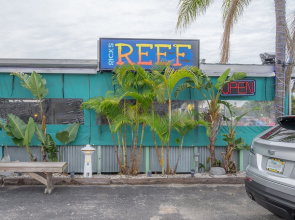 6700 Sunset Way Unit 702