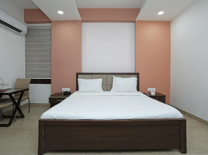 SPOT ON 72939 Hotel Madhuvan