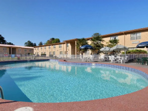 Red Lion Hotel Portland Airport