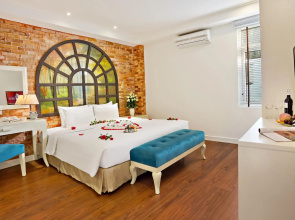 Hanoi La Selva Hotel