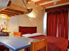 Palm Suite Luxury Furnished Apartment