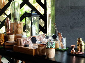 Отель Indigo Bali Seminyak Beach