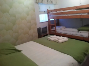 Oakleigh Guest House