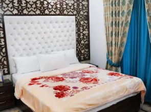 Bodla Royal Hotel