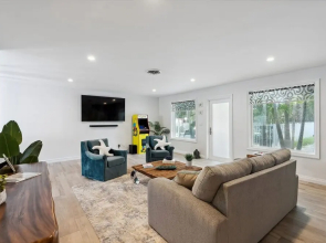 Coral Ridge Oasis - Upgraded 2BR House with Pool by RedAwning