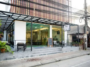 iNest Poshtel - Hostel