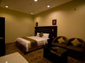 Rest Night Serviced Apartments - AL Nafal