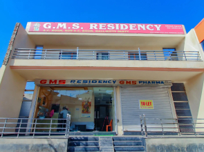 OYO 79216 Hotel Gms Inn