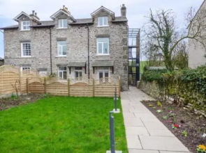 Crooklands House 1