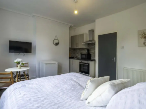 Charming 1-bed Studio9 in Coventry