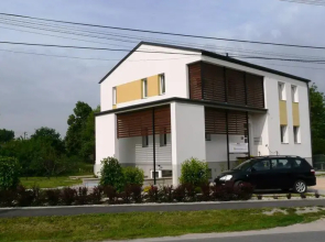 Suri Bau Apartman