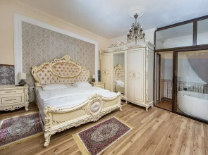 ZiRa Residence