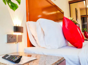 Отель Le Paradise Palace