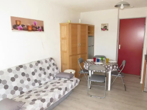 Appartement Sète, 2 Pièces, 4 Personnes - Fr-1-338-136