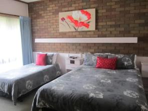 River Motel