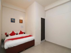 OYO 30615 Hotel rock inn