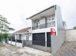 Nareswari Guest House