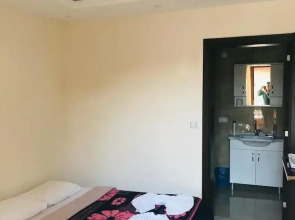 Shah Sultan Ozturk Hotel