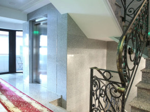 Grand Pier Hotel Old Town