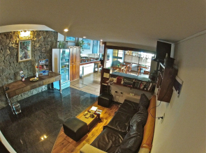 Las Avutardas Hosteria