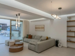Luxurious Villa Selestine - With Private Pool