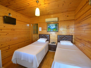 Grand Ada Family Hotel