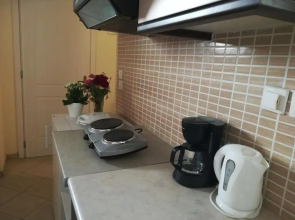 Little Yard Studios & Apartments #5 Budget Studio