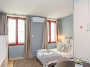 Liiiving in Porto Historic Cl Rigos Studio - 1F