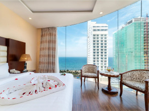 Nhat Minh Hotel and Apartment