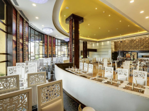 Golden Chariot Vasai - Hotel And SPA
