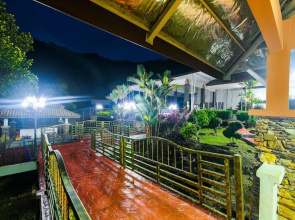 SPOT ON 89954 D'yan Chalet