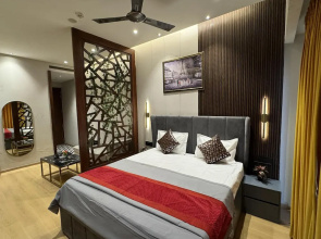 Luxury Deluxe Suite by Gt Studios