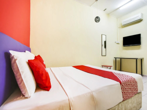T Family Hotel by OYO Rooms