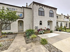 Brigantine Townhome Near Beaches & AC Casinos