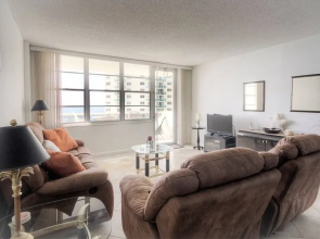 Le Sea Air 812 - Condo 2 People, Hollywood