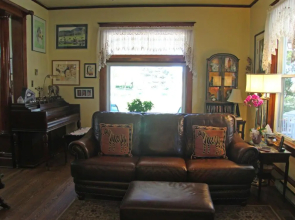 J. Paule's Fenn Inn
