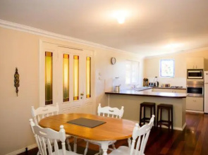Yvonnes Rest Holiday Home
