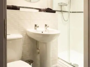 Stylish Manchester Apartment - Great Location
