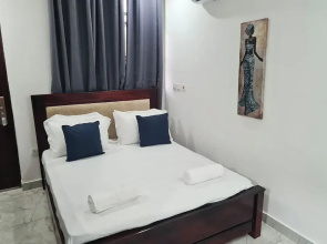 Beautiful Quiet & Cozy  Close to Highway
