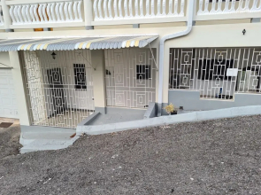 Beautiful 2-bed Apartment in Montego Bay, Montego Bay
