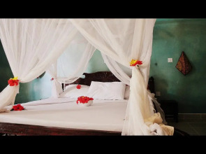 Royal Mandarin Hotel & Resort