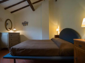 Ampio appartamento completamente rinnovato con vista piscina e jacuzzi
