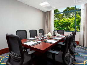 Courtyard by Marriott Boston-Cambridge