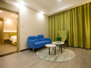 Oly Hotel Huairen City Dianxin Dalou