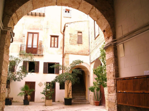 BeeClaire Guest House
