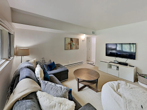 4BR 3BA Vail Duplex with 4 Floors by RedAwning